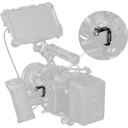 SmallRig 6406 - zacisk kabla HDMI do klatek do Sony A7 V / A7 IV - przykład użycia